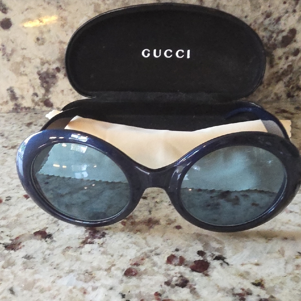 Gucci Women's Navy Sunglasses - Rare